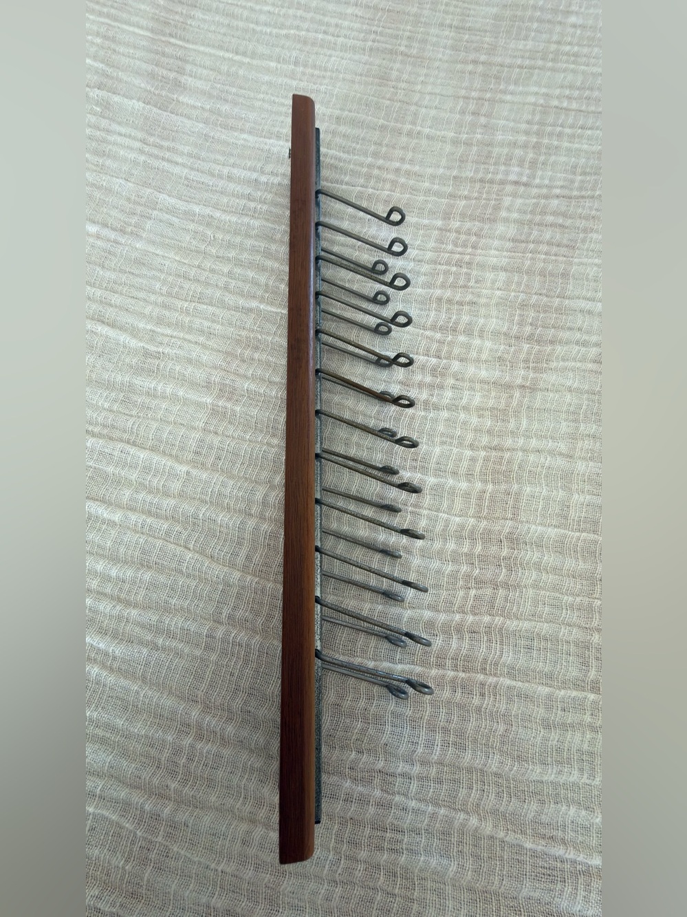 🕰️ Vintage Wooden & Chrome Wall-Mounted Tie or Belt Rack 👔